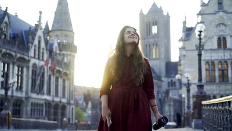 Woman-on-street-of-old-town