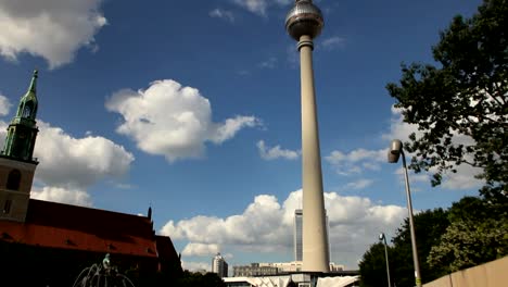 Alexandreplatz-y-fuente-de-neptuno