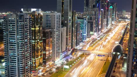 4-k-Zeitraffer-in-high-light-street-in-dubai