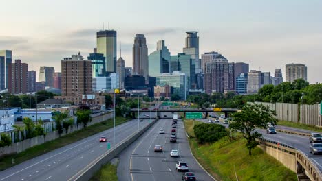 Time-lapse-of-Minneapolis,-MN-city-skyline