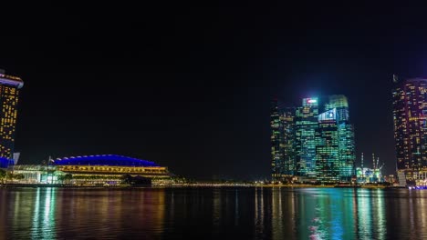 Nachtlicht-Runde-Panorama-4-k-Zeitraffer-von-Singapur-bay