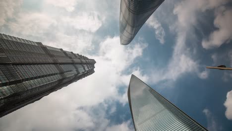 China-Shangai-panorama-de-cielo-de-verano-día-centro-techo-superior-edificios-4k-lapso-de-tiempo