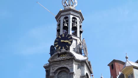 The-clock-tower-on-the-kings-palace-in-Asmterdam