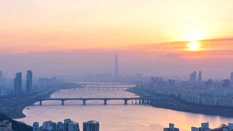 Sunrise-of-Seoul-City-and-Lotte-Tower,-South-Korea.-Time-lapse-4k