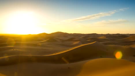 Amanecer-en-las-dunas-de-árabes-de-Marruecos-timelapse