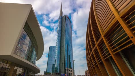 Italy-milan-city-sunny-day-famous-modern-block-walking-street-square-panorama-4k-timelapse