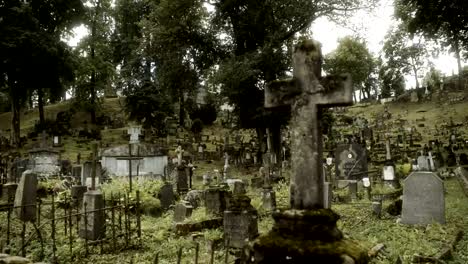 Creepy-Old-Cemetery