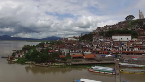 Aerial-drone-boom-shot-of-Island-of-Janitzio,-Mexico