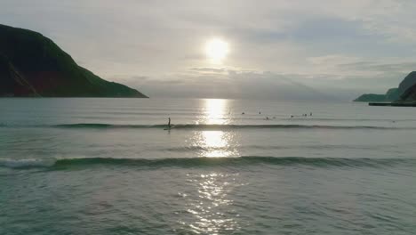 Surf-waves-and-Surfers-on-Sunset