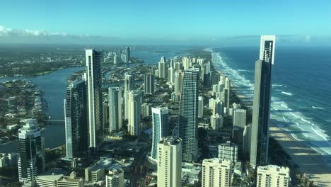 Vista-aérea-de-Surfers-Paradise-Gold-Coast-Queensland-Australia