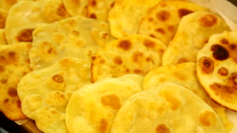 row-of-fried-chapatis