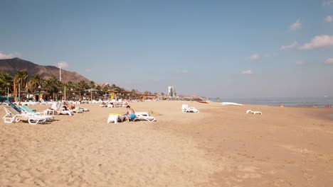 hotel-beach-near-dubai-time-lapse