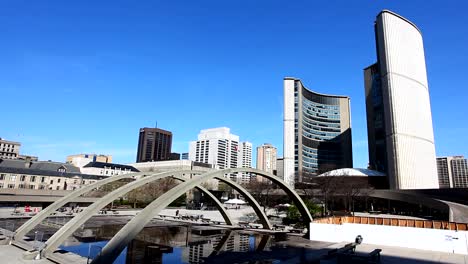 Toronto's-modern-city-hall