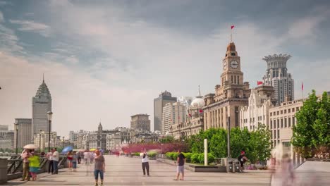 china-day-shanghai-city-famous-bay-customs-house-walk--panorama-4k-time-lapse