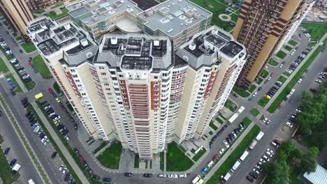 Aérea-arquitectura,-carreteras-calles-y-apartamentos-en-Moscú