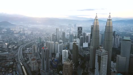 Luftbild-Drohne-Filmmaterial-auf-Skyline-von-Kuala-Lumpur