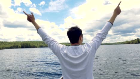 Cheering-Rower-in-the-Waters-of-Georgian-Bay