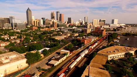 Atlanta-Georgia-Rush-Hour-Traffic-Dämmerung-Innenstadt-Stadt-Skyline