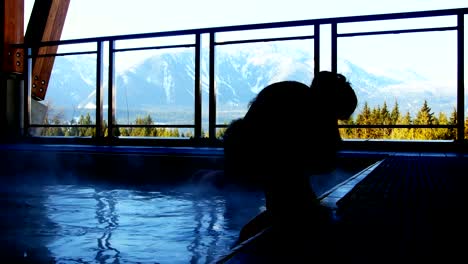 Couple-relaxing-in-swimming-pool