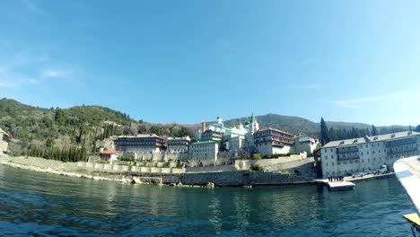 Monasterio-Ortodoxo-ruso-San-Pantaleón-en-el-Monte-Athos,-Agion-Oros-(montaña-sagrada),-Chalkidiki,-Grecia