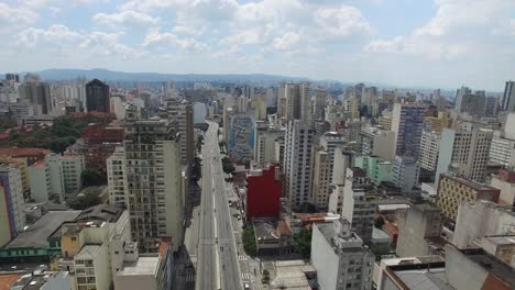 Minhocao-viaducto-en-la-ciudad-de-Sao-Paulo,-Brasil