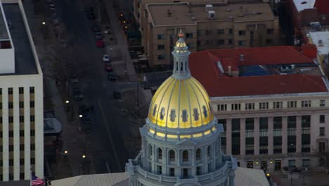 Luftaufnahme-des-Colorado-State-Capitol-Building-Kuppel