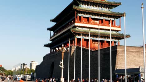 kippen-Sie-nach-oben-Blick-auf-das-Qianmen-Tor-in-Peking