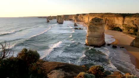 Schwenken-Sie-bei-Sonnenuntergang-der-zwölf-Apostel-an-der-great-Ocean-road