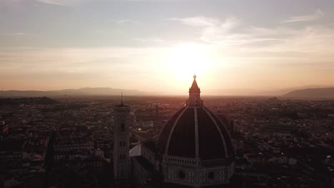 Florencia,-Toscana,-Italia.-Vista-aérea-de-la-ciudad-y-la-Catedral-de-Santa-María-del-Fiore