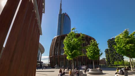 Italien-Sonnentag-Mailand-Stadt-moderner-Block-berühmt-berühmte-Gebäude-Panorama-4k-Zeitraffer