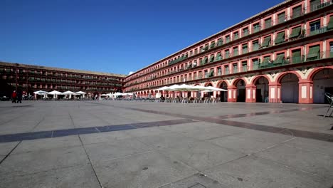 Plaza-de-la-Corredera-Corredera-Square-in-Cordoba,-Andalusien,-Spanien