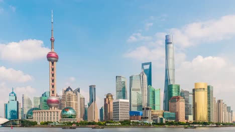 Blick-auf-die-Skyline-der-Bund-Promenade-auf-Pudong-New-Area