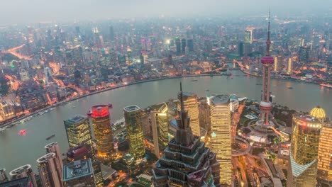 Oriental-Pearl-Tower-at-the-dusk