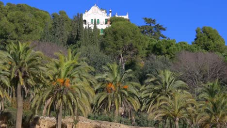 Parque-güell-en-barcelona-día-soleado-privado-vista-interno-de-4-k,-España