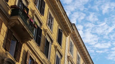 Blick-auf-die-Altstadt-von-Wohnungen-in-Rom,-Italien