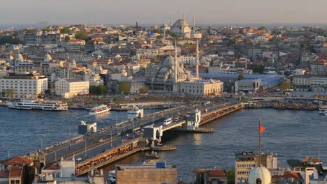 Qualitativ-hochwertige-Aufnahme-von-Istanbul-Sonnenuntergang-Panorama.-Blick-vom-Galata-Turm