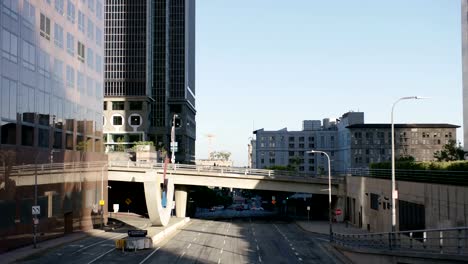 Tráfico-en-el-centro-de-Los-Angeles.-4K