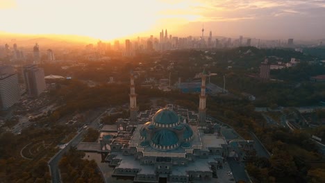 Masjid-Wilayah-Persekutuan.