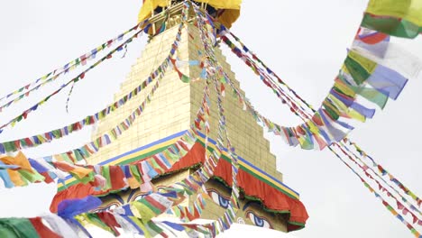 Die-größte-Stupa-Boudhanath-im-Tal-von-Kathmandu,-Nepal.