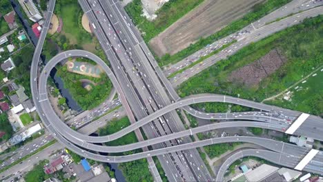 Aeiral-Szene-von-mehreren-Lane-Autobahn-Verkehr-in-der-Rush-Hour,-4k-video