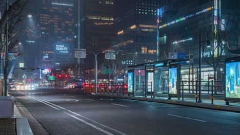 Seoul,-Korea,-Timelapse---der-Stadtverkehr-in-der-Nacht-in-Seoul