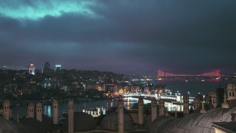 Zeitraffer-Süleymaniye-Moschee-und-die-Bosporus-Brücke-bei-Sonnenaufgang