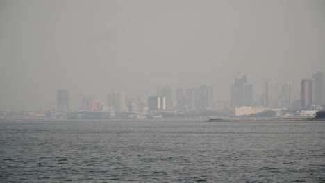 Stadt-mit-Wolkenkratzern-und-Gebäuden.-Philippinen,-Manila,-Makati