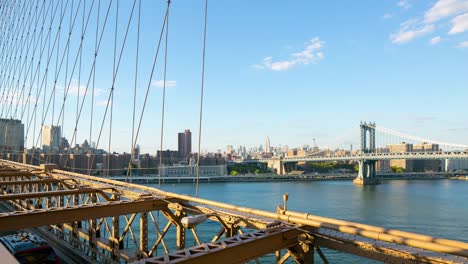 Atardecer-de-puente-de-brooklyn-empire-vista-4-K-time-lapse-de-Nueva-york