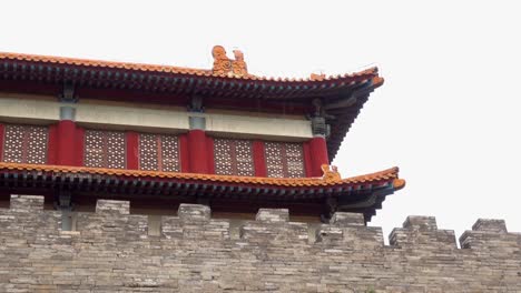 Eckkontrollturm-im-Imperial-Palace-in-Peking,-China