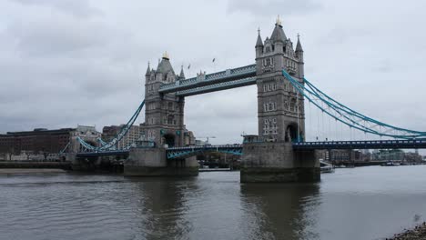 Lapso-de-tiempo-de-apertura-de-Tower-Bridge