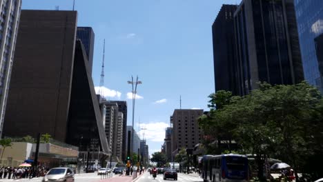 Avenida-Paulista,-Sao-Paulo,-Brasil