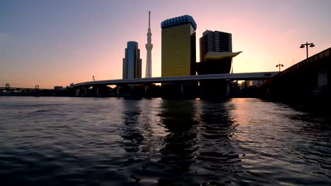 Skyline-de-la-ciudad-de-Tokio-al-amanecer.