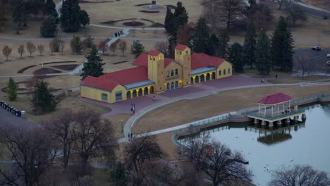 Luftbild-von-Stadtpark-und-Bootshaus