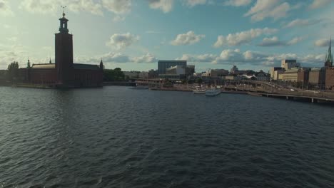 Drone-shot-of-Stockholm-Town-Hall-and-cityscape